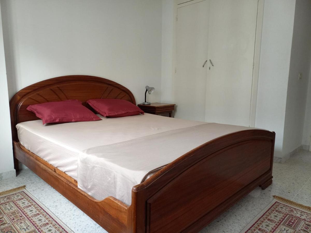 Joli Studio, 17 Avenue Hedi Nouira Ennasr 2, Ariana, Tunis Экстерьер фото